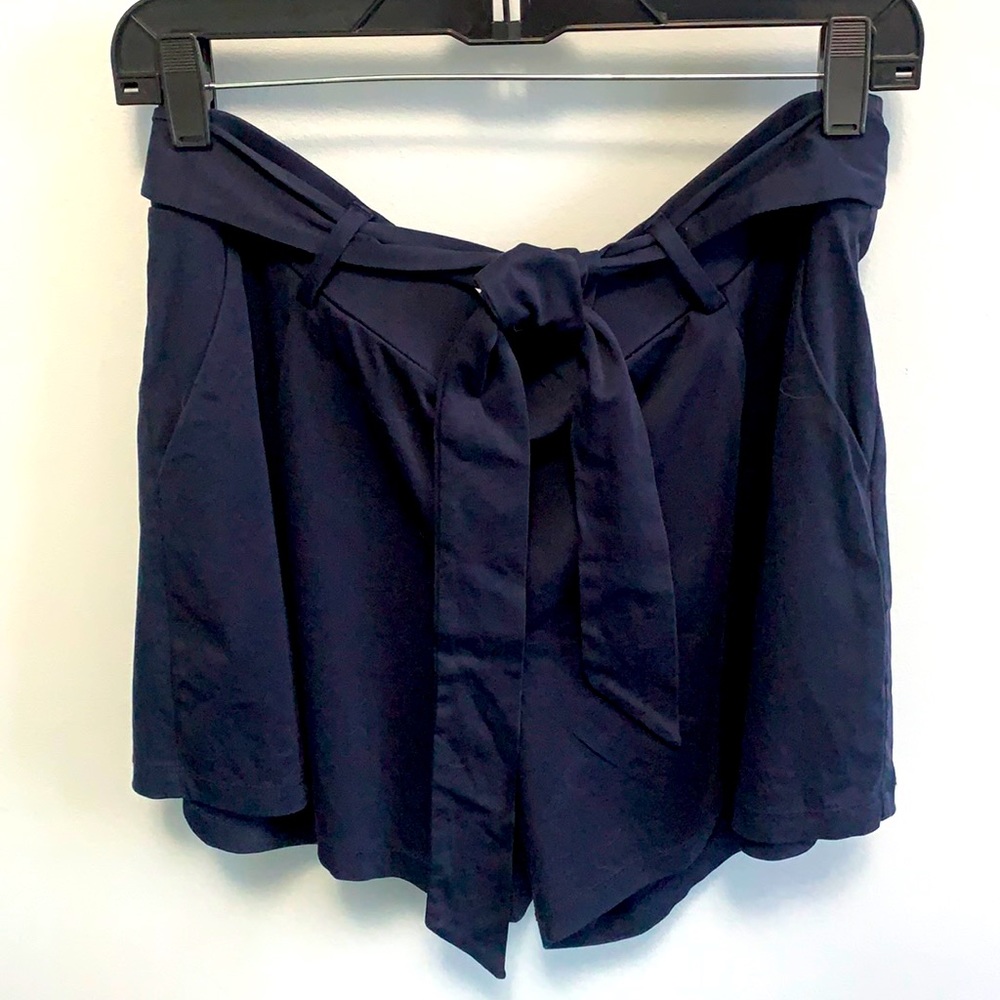 Loft Navy Trouser Short